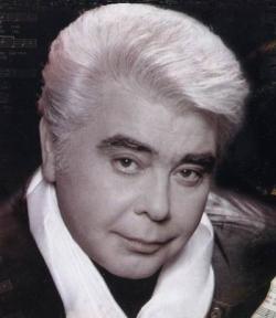 Анатолий Днепров